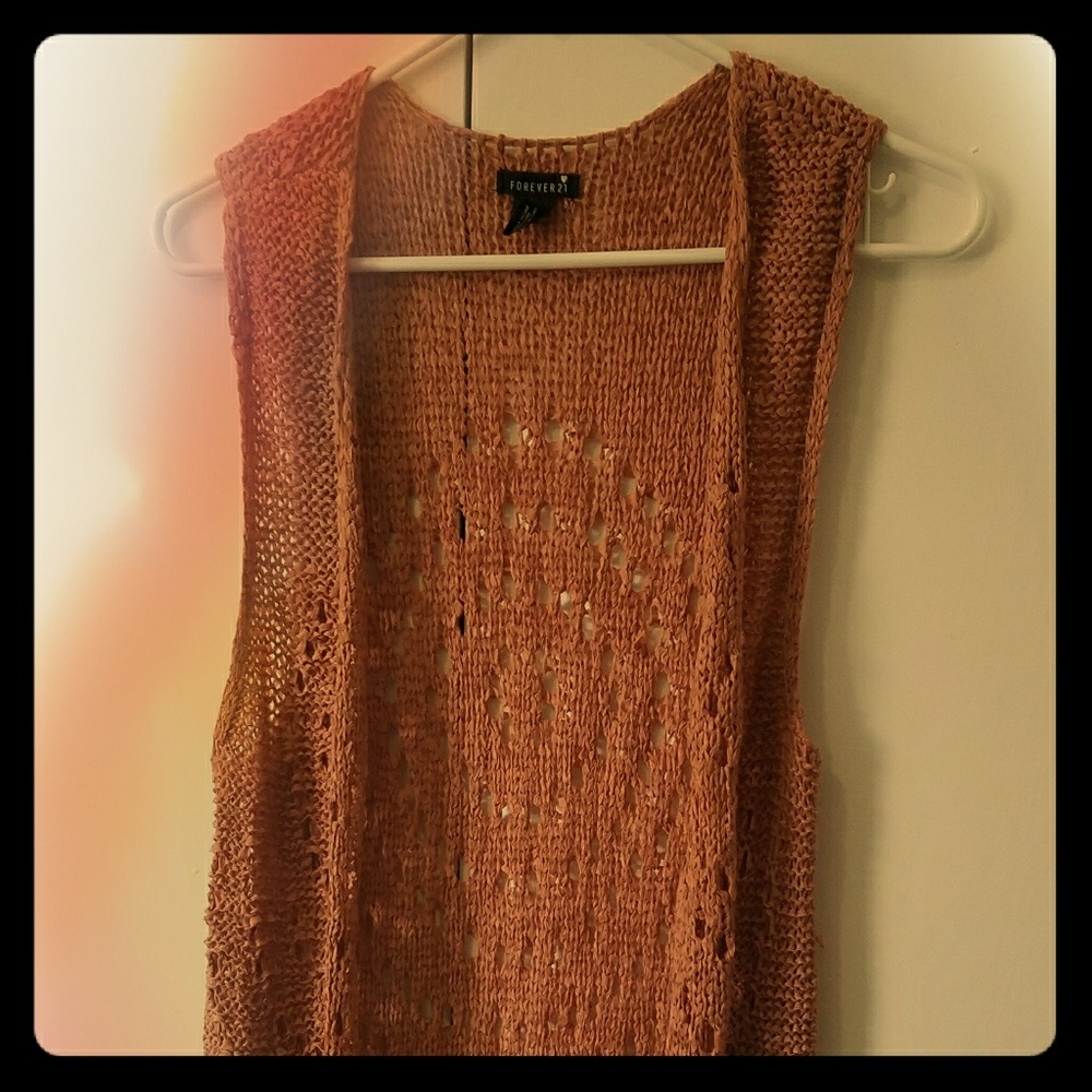 Boho knitted rusty rose vest with fringe